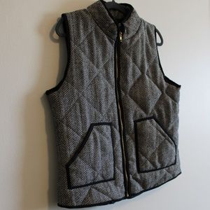 Warm Vest Black and White Heathering